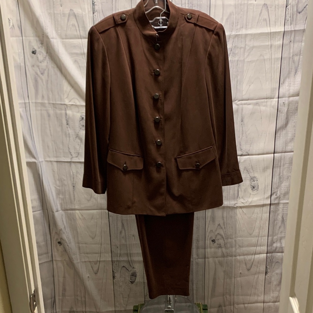 Dana Buchman Brown Women's Trousers & Blazer